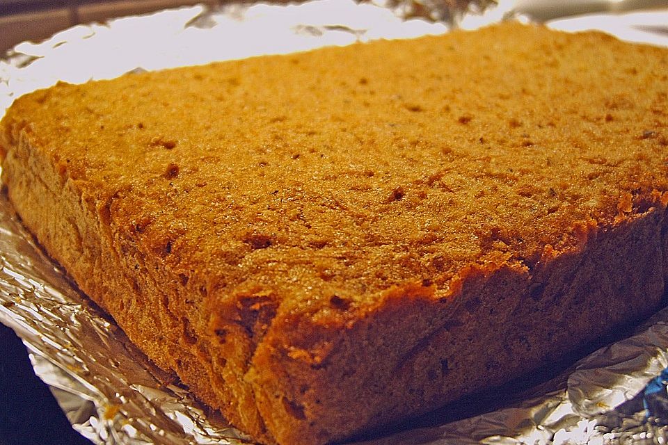 Haselnuss - Möhren - Kuchen Haselnuss - Möhren - Kuchen