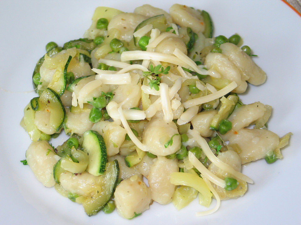 Grüne Gemüsepfanne mit Gnocchi von Elli K.| Chefkoch