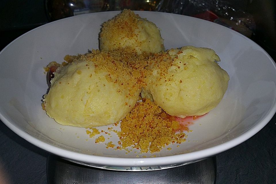 Zwetschgenknödel