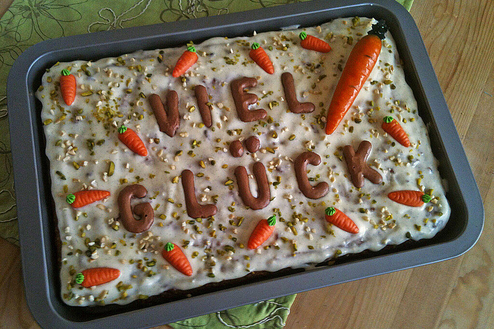 Alina´s Carrot Cake mit Butter Cream Cheese Frosting