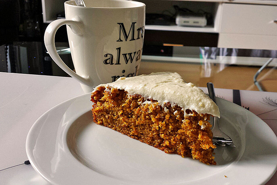 Alina´s Carrot Cake mit Butter Cream Cheese Frosting