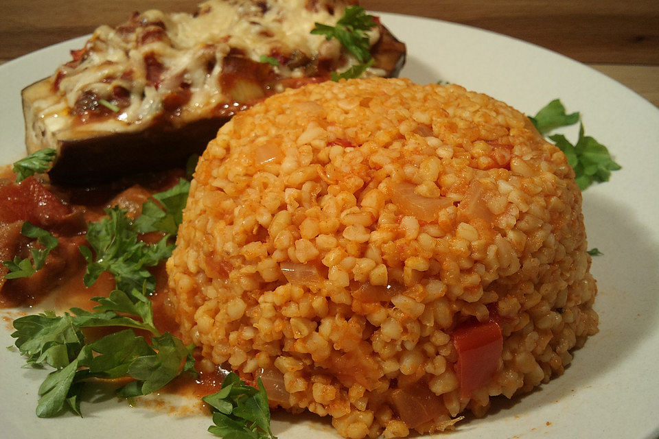 Bulgur mit Tomaten