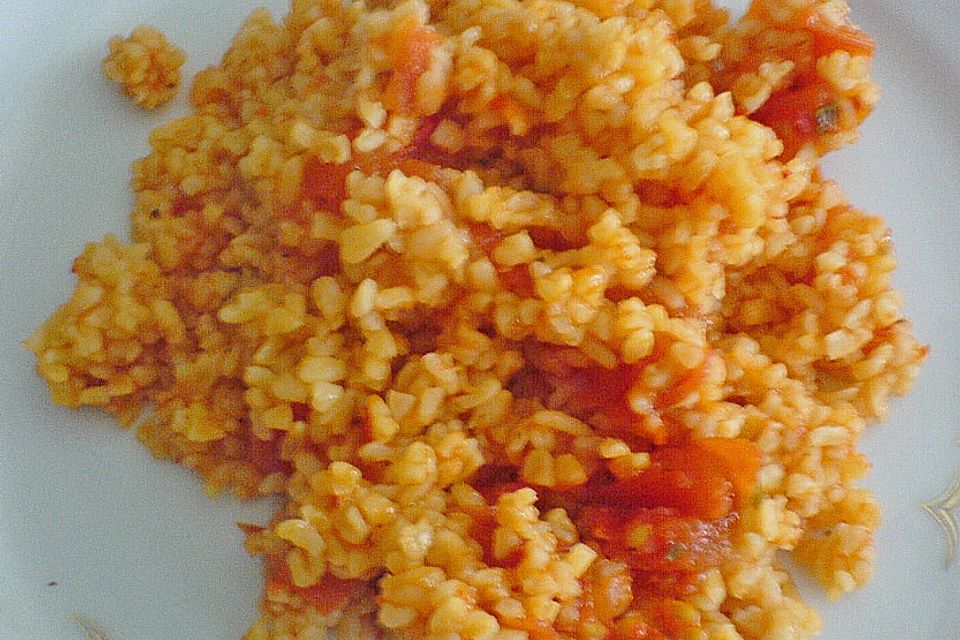 Bulgur mit Tomaten