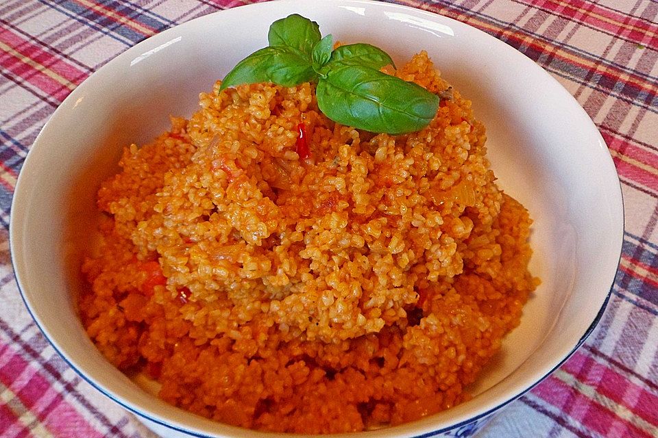 Bulgur mit Tomaten