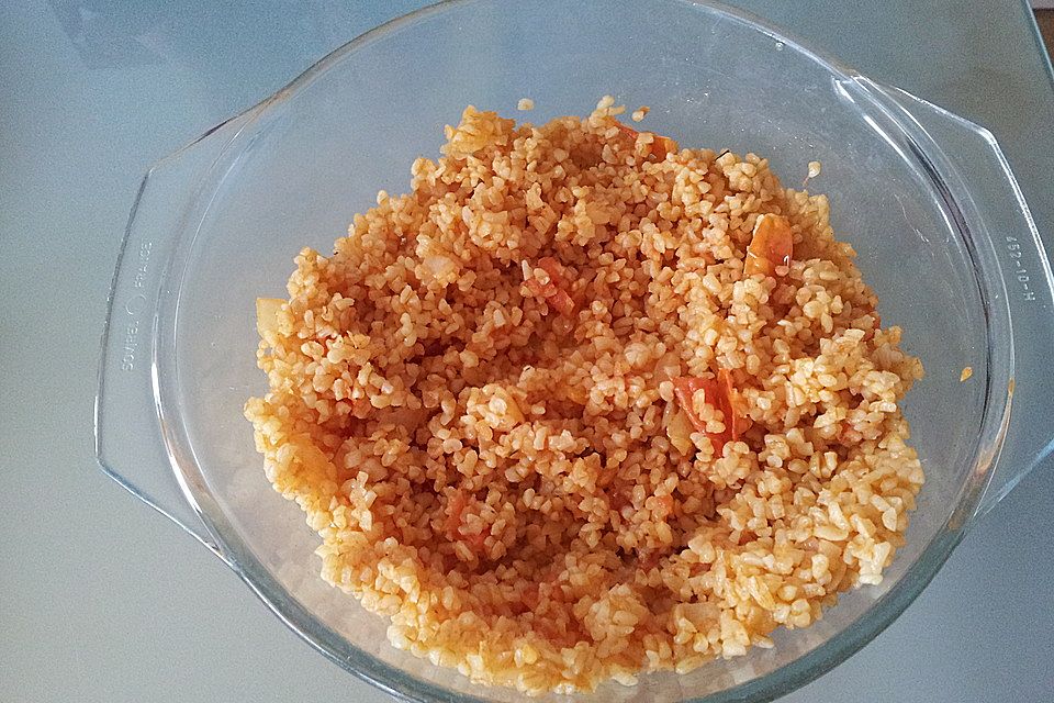 Bulgur mit Tomaten