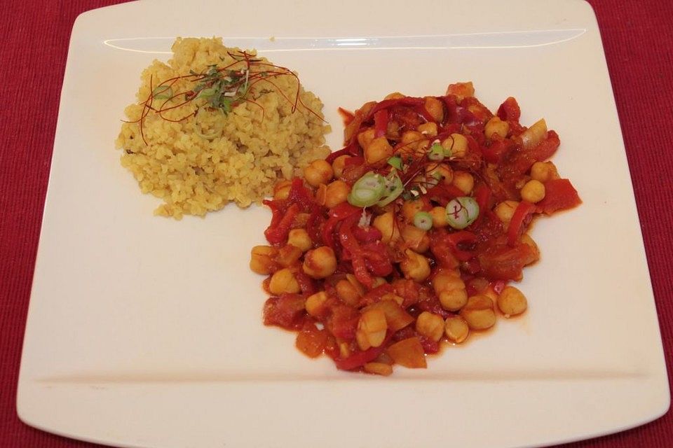 Bulgur mit Tomaten