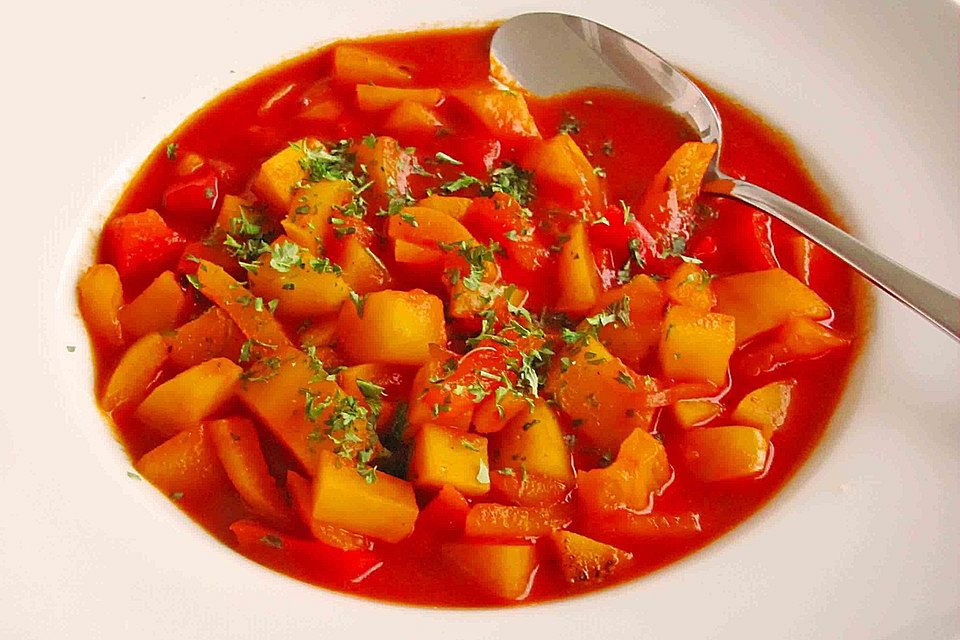 Kartoffel-Paprika-Gulasch