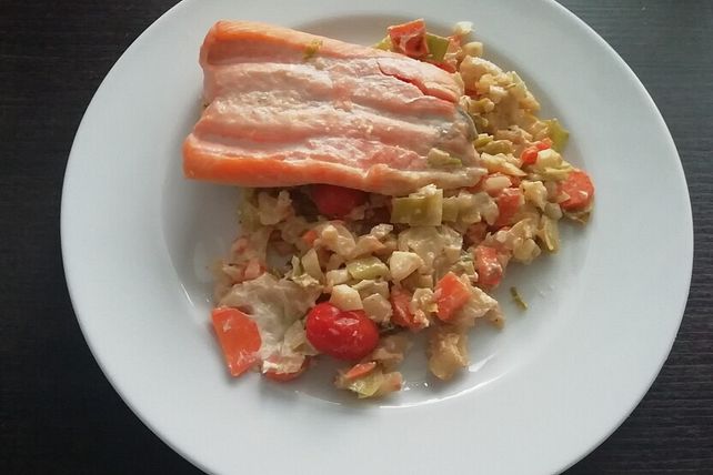 Lachs Auf Gemüsebett Von Webgoddess| Chefkoch