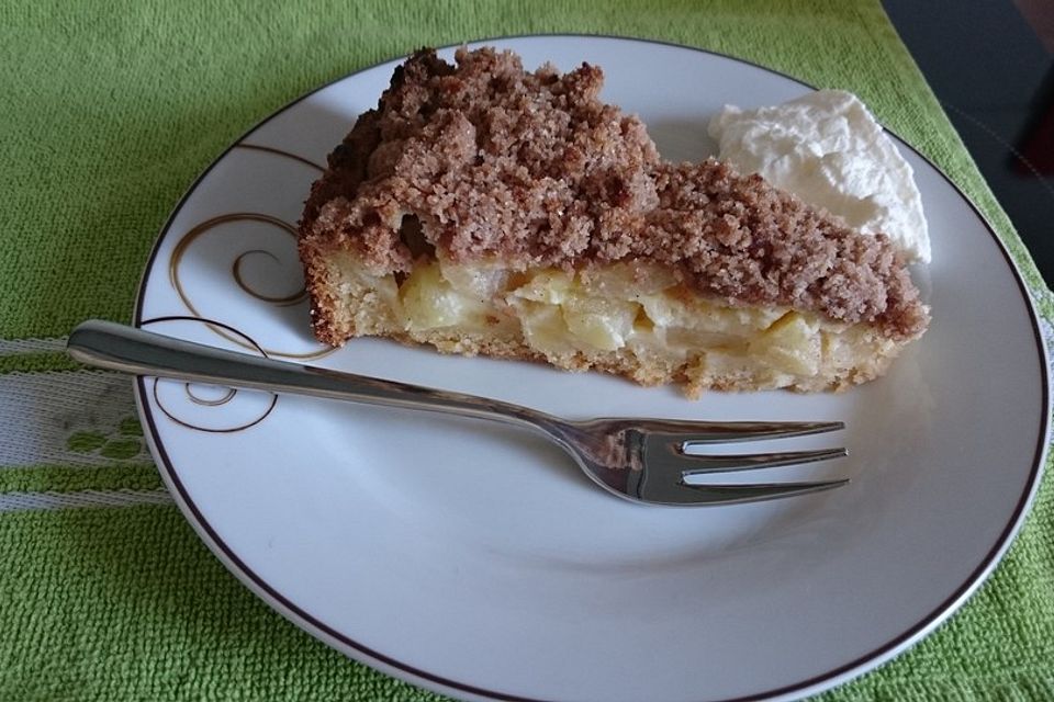 Apfel - Streuselkuchen mit Vanille - Schmand