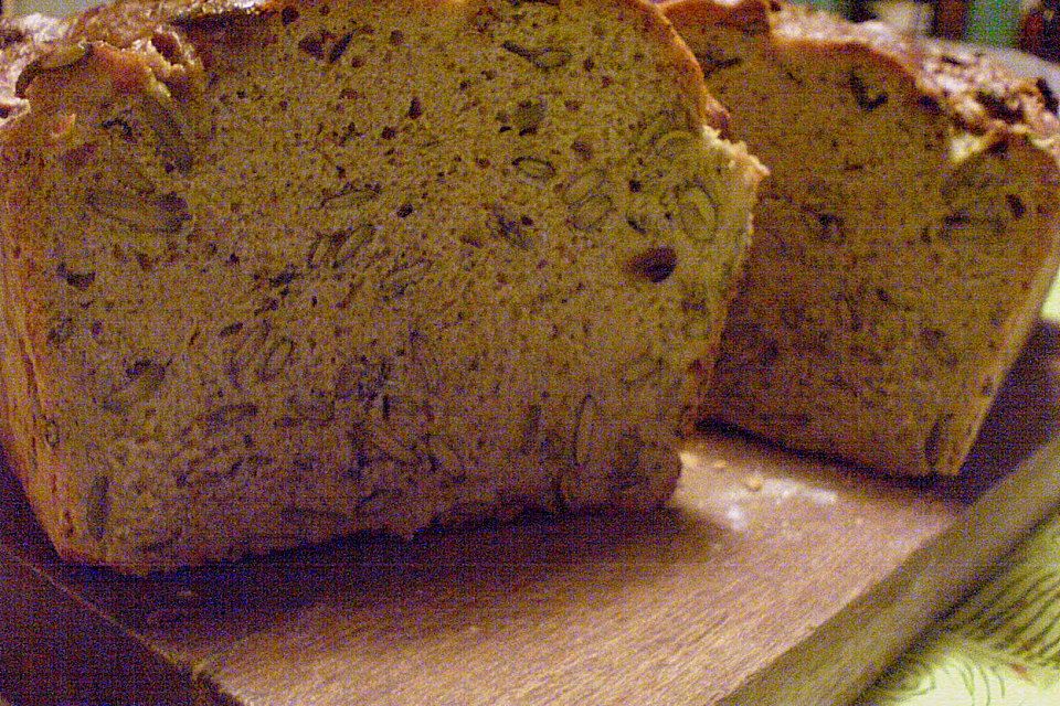 Steirisches Kürbiskern-Brot mit Kürbiskernöl