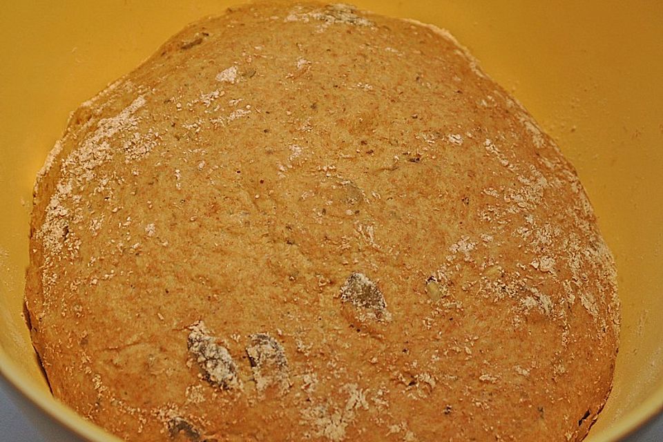 Steirisches Kürbiskern-Brot mit Kürbiskernöl