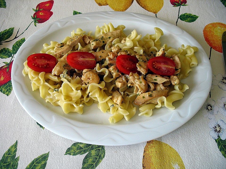 Hähnchenbruststreifen mit Gorgonzolasauce von Naschkatze82| Chefkoch