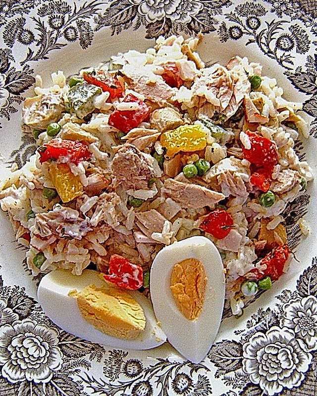 Thunfisch - Reis - Salat mit Pute und Ei