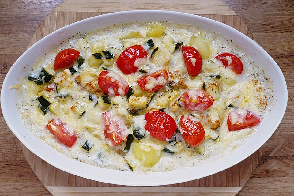 Seelachsauflauf mit Tomaten und Zucchini