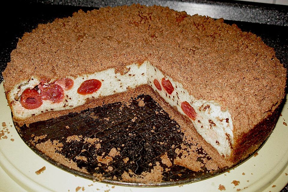 Schoko - Streuselkuchen mit Vanille - Kirschfüllung