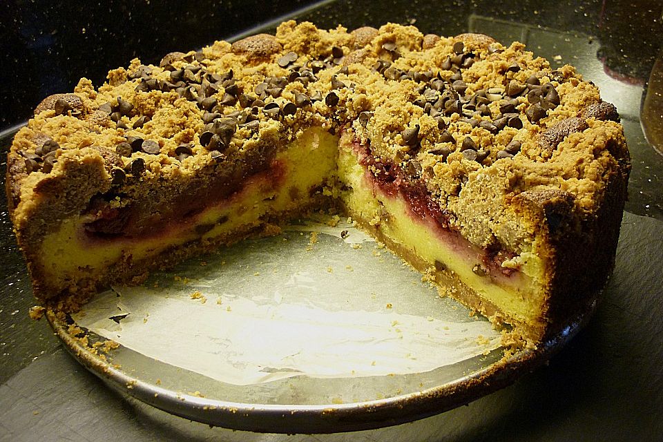 Schoko - Streuselkuchen mit Vanille - Kirschfüllung