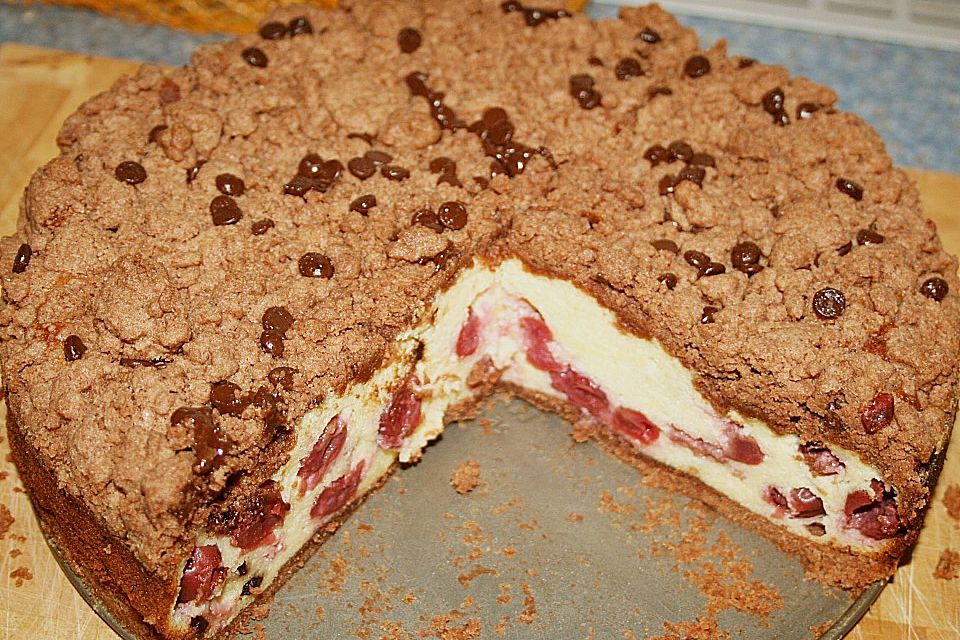 Schoko - Streuselkuchen mit Vanille - Kirschfüllung