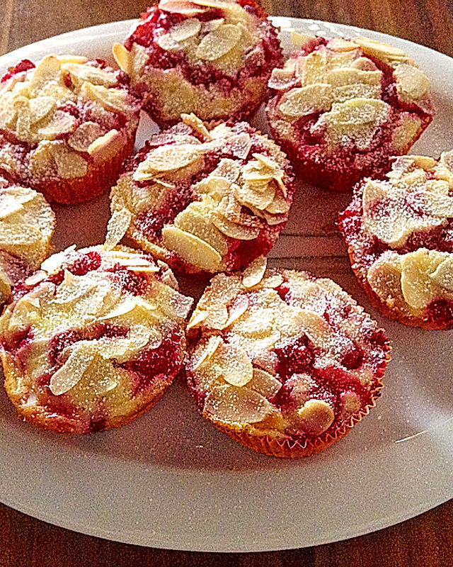 Johannisbeer-Rahm-Muffins