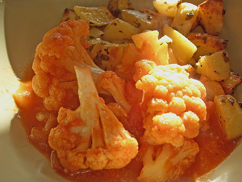Blumenkohlgulasch mit frisch geriebenem Parmesan von gisa1| Chefkoch