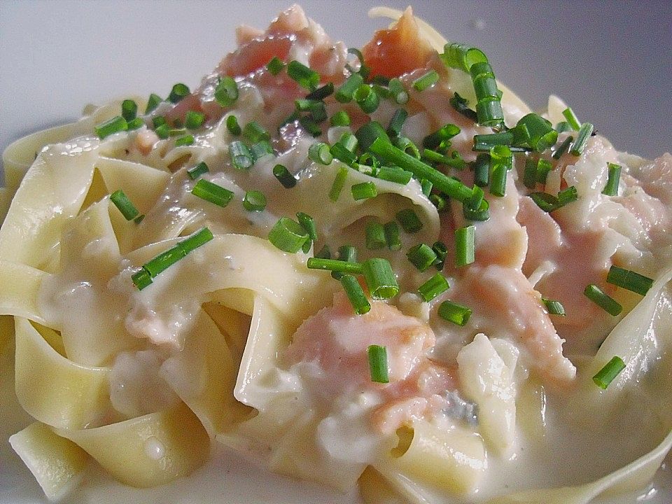 7 Minuten Lachs Sauce zu Pasta von sonnenschweif Chefkoch