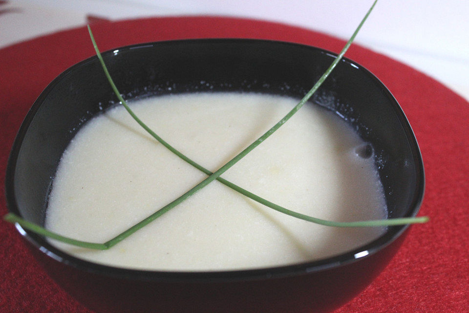 Schnelle Spargelcremesuppe Schnelle Spargelcremesuppe