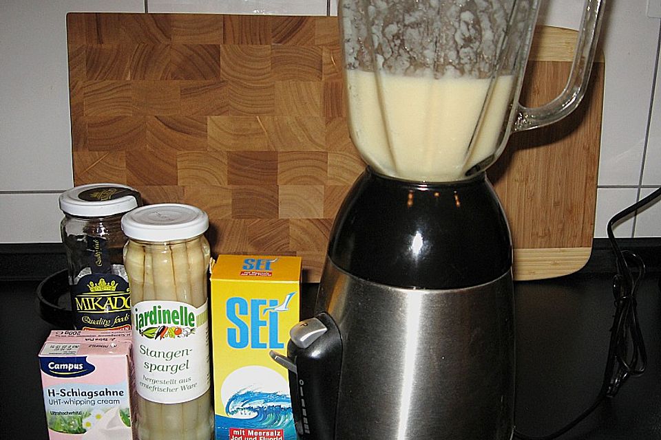 Schnelle Spargelcremesuppe Schnelle Spargelcremesuppe