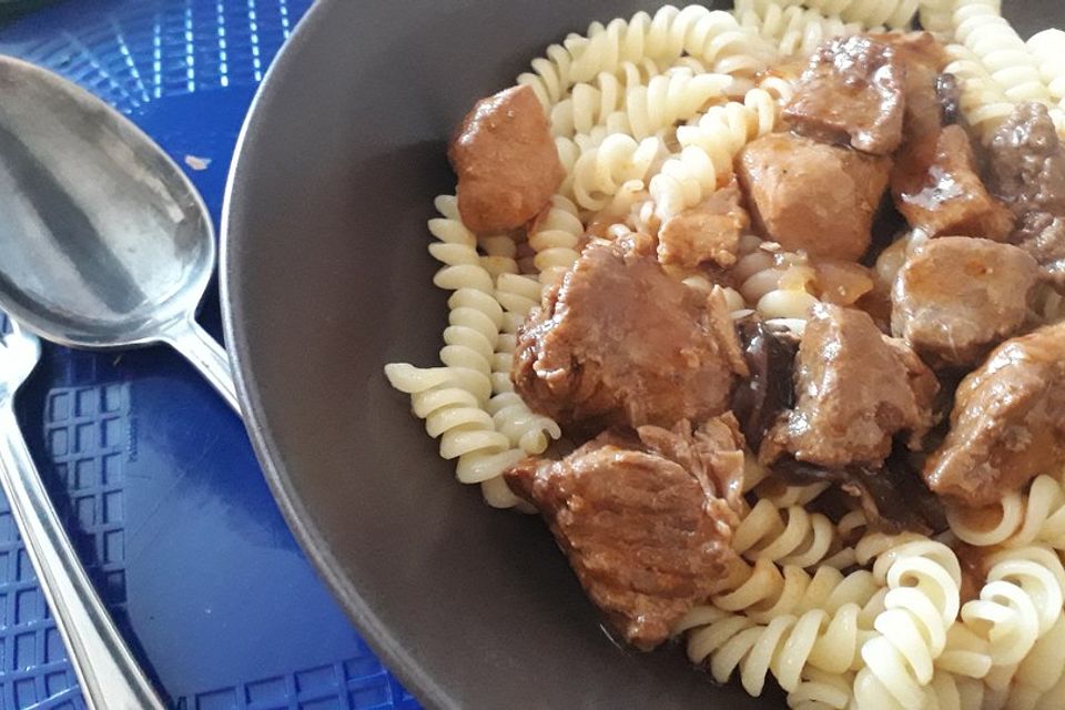 Burgunder Gulasch mit Pilzen