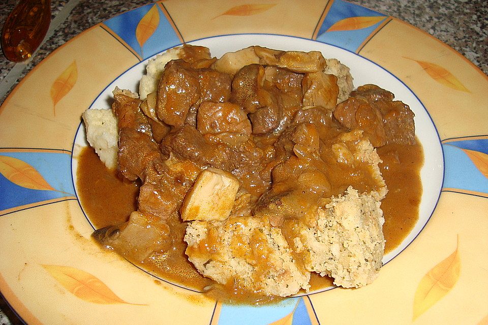 Burgunder Gulasch mit Pilzen