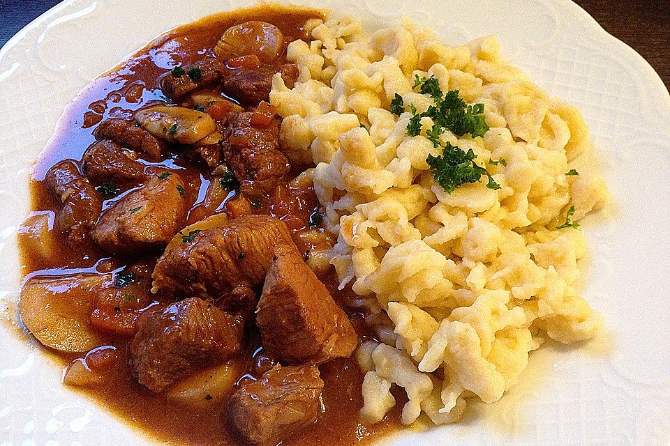 Burgunder Gulasch mit Pilzen