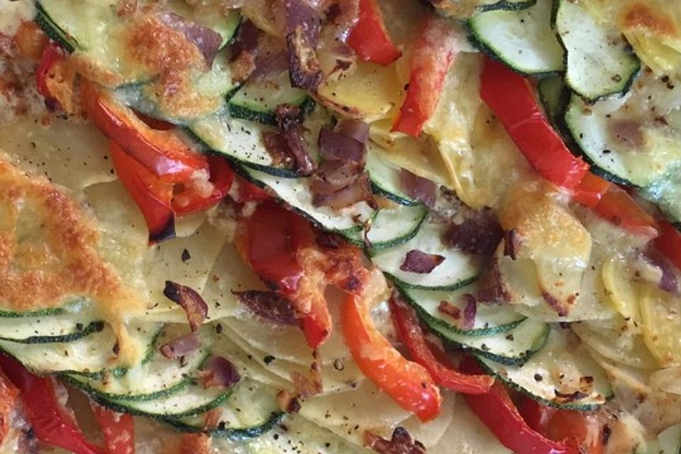 Zucchini - Paprika - Kartoffel - Auflauf