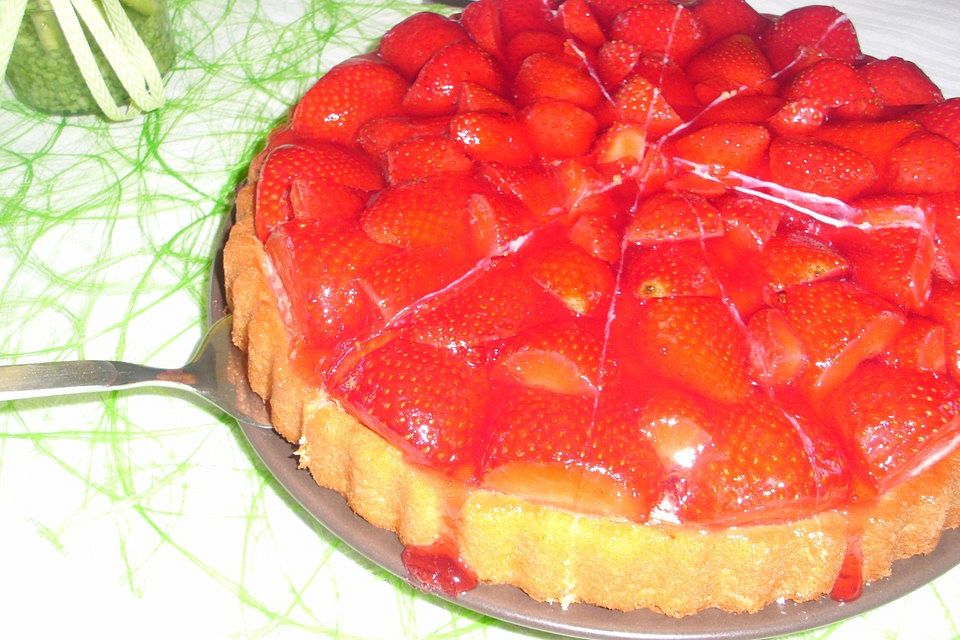 Erdbeer-Pudding-Kuchen Herta