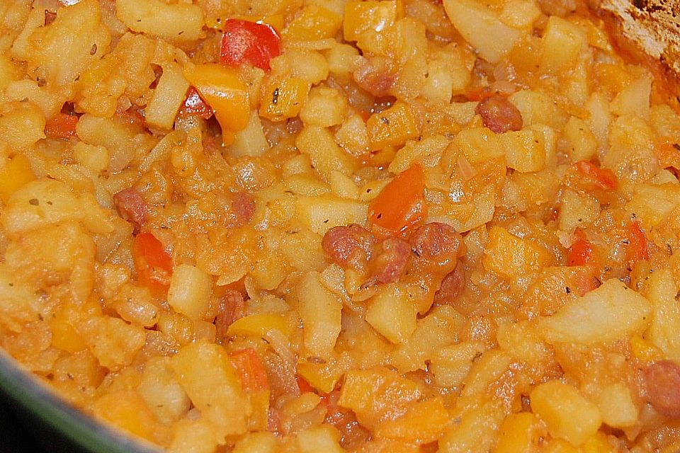 Kartoffelgulasch aus dem Römertopf