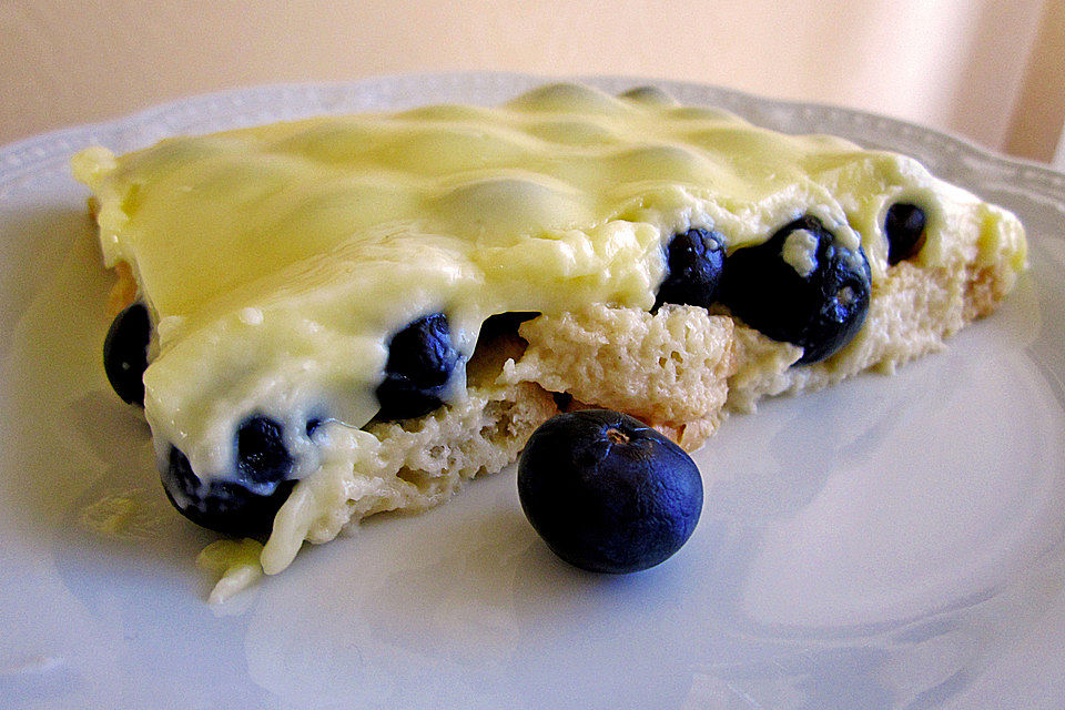 Zwieback mit Heidelbeeren