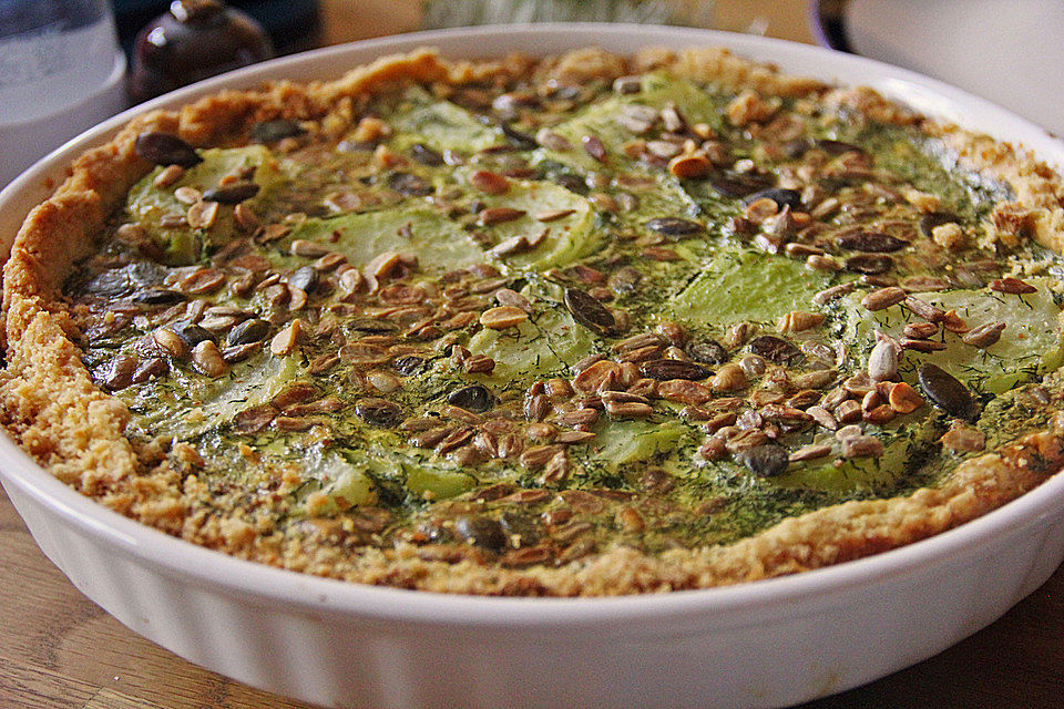 Kohlrabi - Quiche mit Dill - Senfsauce