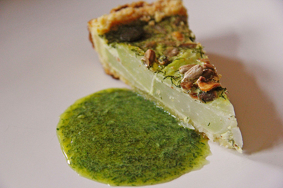 Kohlrabi - Quiche mit Dill - Senfsauce