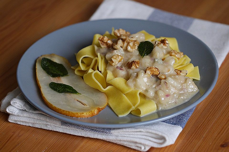 Gorgonzola-Birnen-Sauce für Pasta