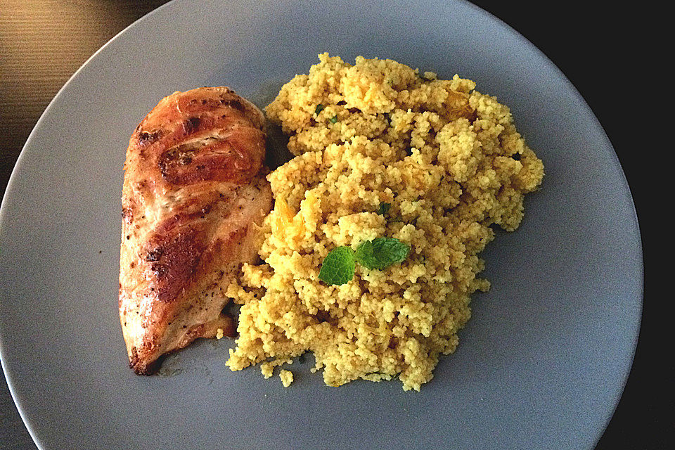 Hühnerbrust auf Orangen - Minze Couscous