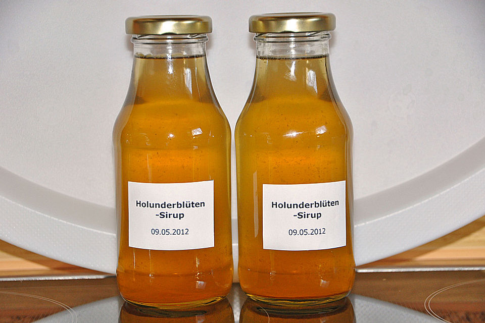 Holunderblütensirup