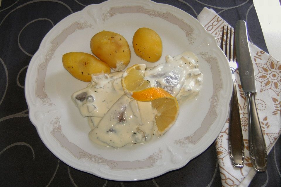 Matjes - Filet in Joghurt - Dill - Creme