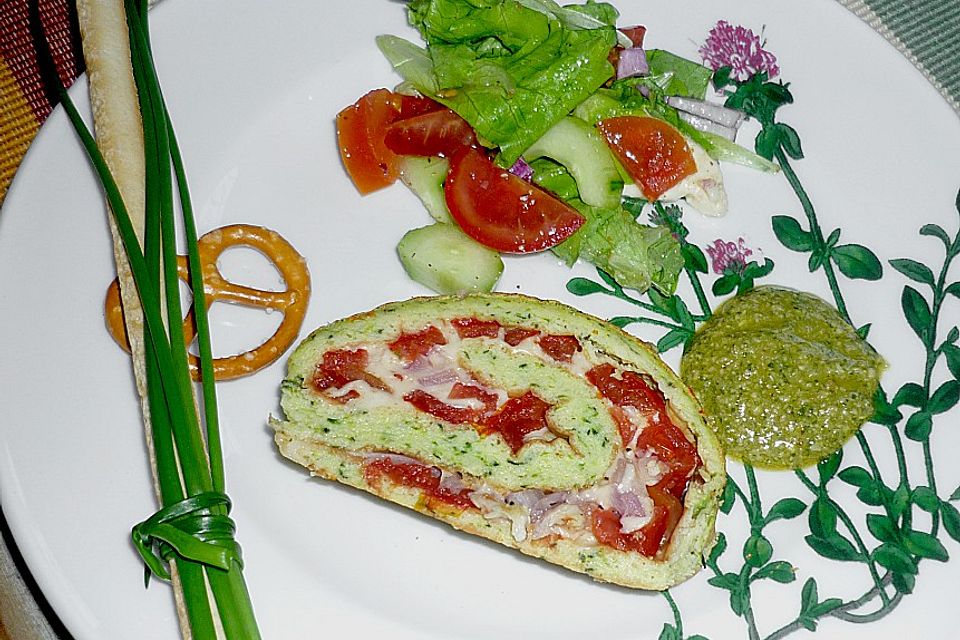 Zucchini - Roulade mit Basilikumsauce