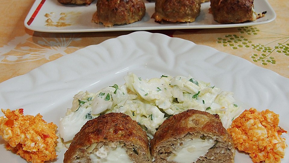 Mini - Hackbraten mit Schafskäseherz aus dem Ofen von Sivi Mini - Hackbraten mit Schafskäseherz aus dem Ofen von Sivi