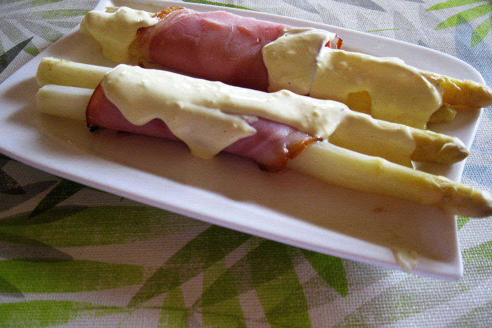 Spargelpäckchen mit Wiemys leichter Hollandaise Spargelpäckchen mit Wiemys leichter Hollandaise