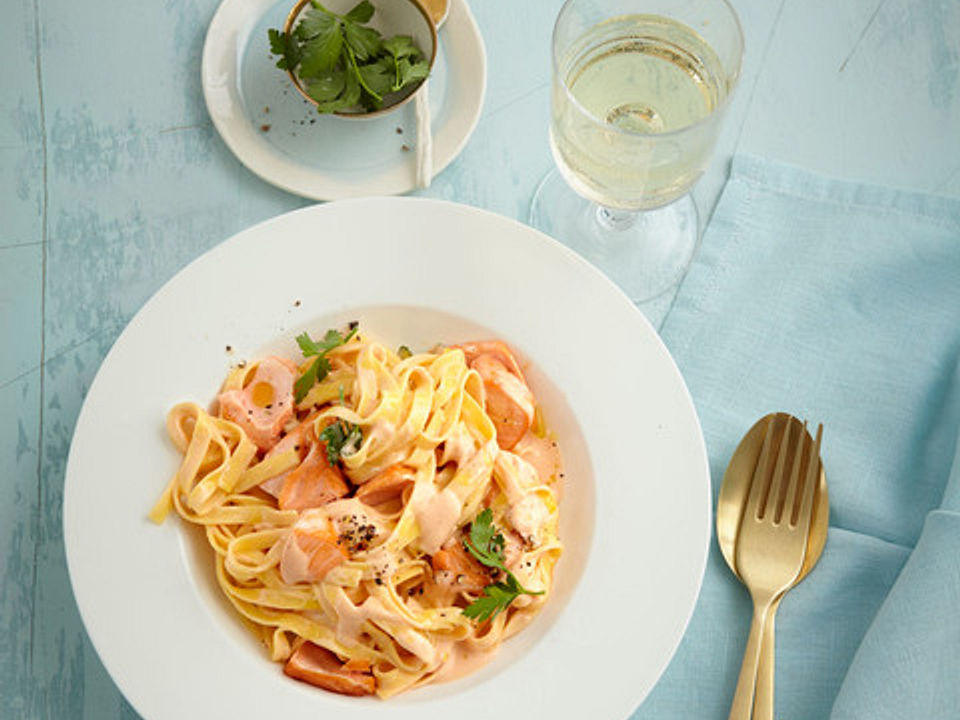 Lachs Sahnesosse Zu Nudeln Von Angel Kessy Chefkoch