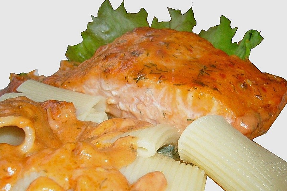 Lachs-Sahnesoße zu Nudeln