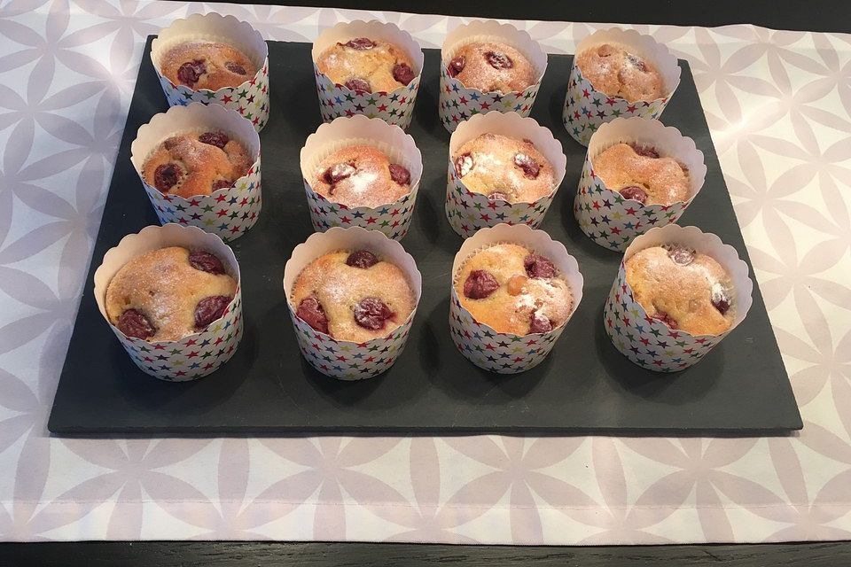 Kirsch - Marzipan - Muffins