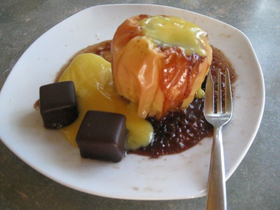 Bratapfel mit Eierlikörsauce von hobbykoechin| Chefkoch