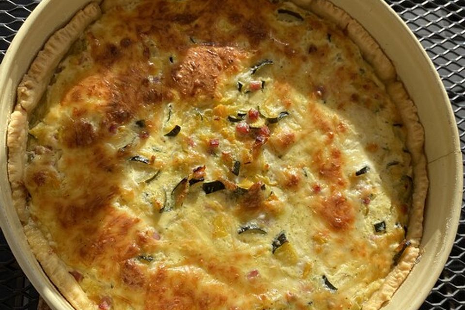 Zucchini - Quiche mit Schinken