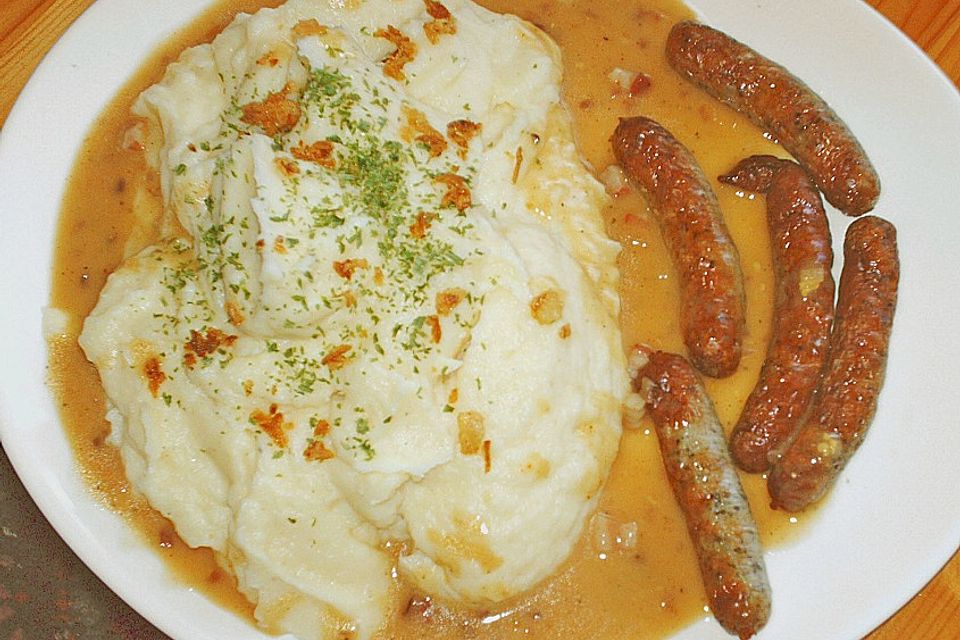 Kartoffelbrei mit Bockwurst Kartoffelbrei mit Bockwurst