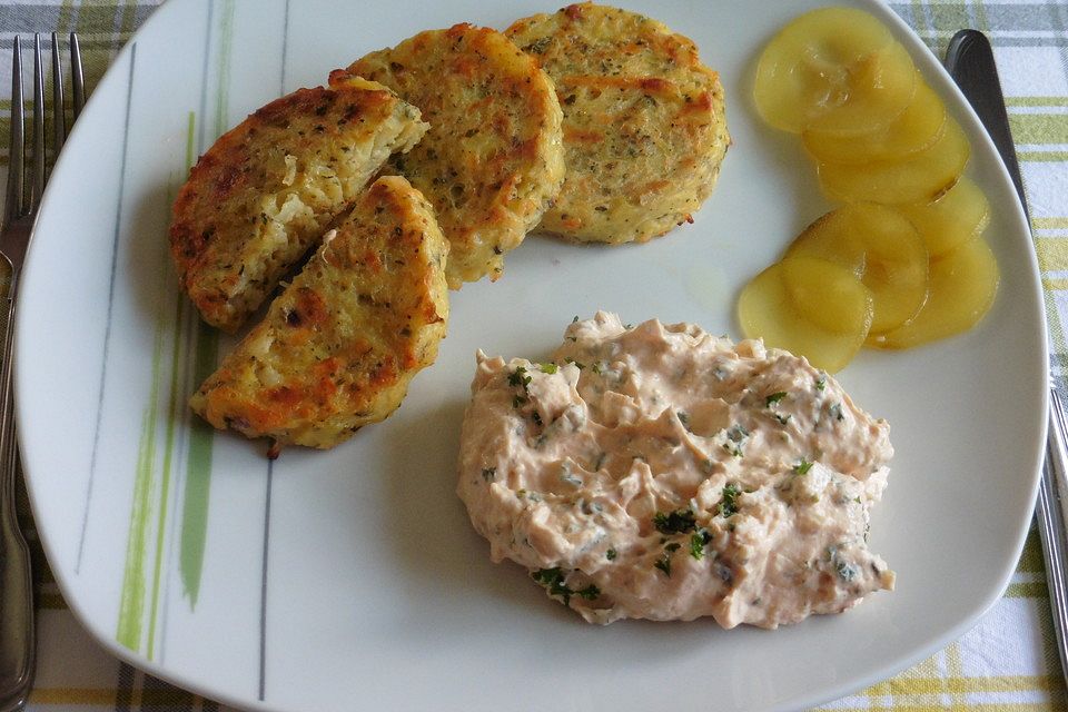 Frischkäsedip mit Kräuter und Tomatenmark