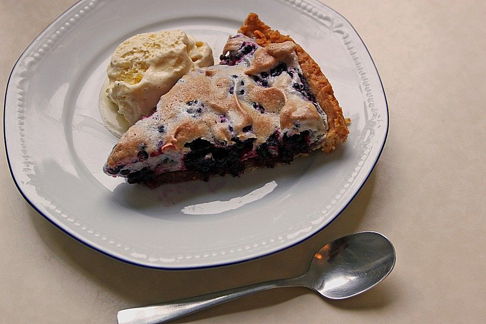 Brombeer - Baiser - Torte